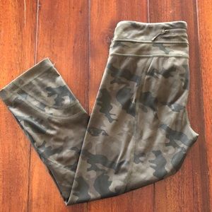 Lululemon cropped leggings